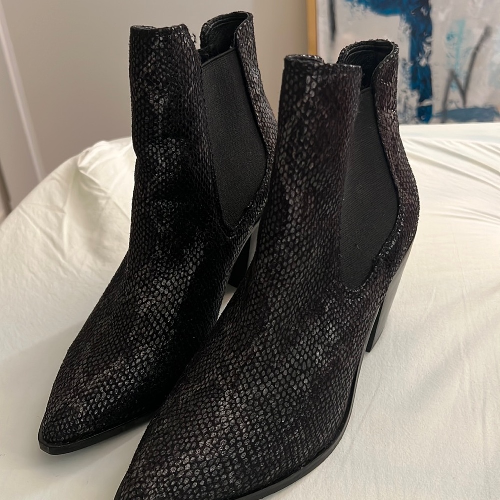 Chinese Laundry Booties